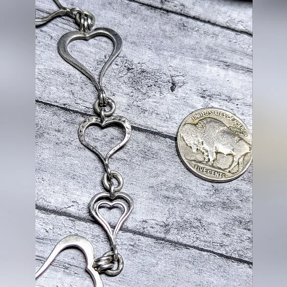 Sipada Retired "Spread Love" Oxidized Sterling Silver .925 Signed Heart Bracelet - Picture 5 of 8